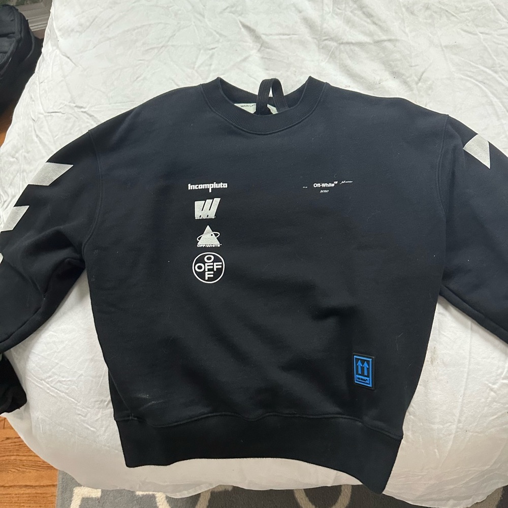 Off White Crew Neck - image 3